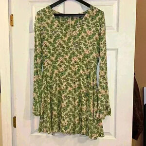Floral Chelsea & Violet Dress-EUC Size Medium